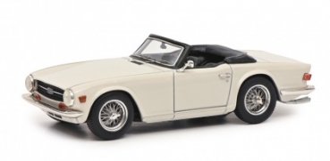 9151 Triumph TR6 white 1:43